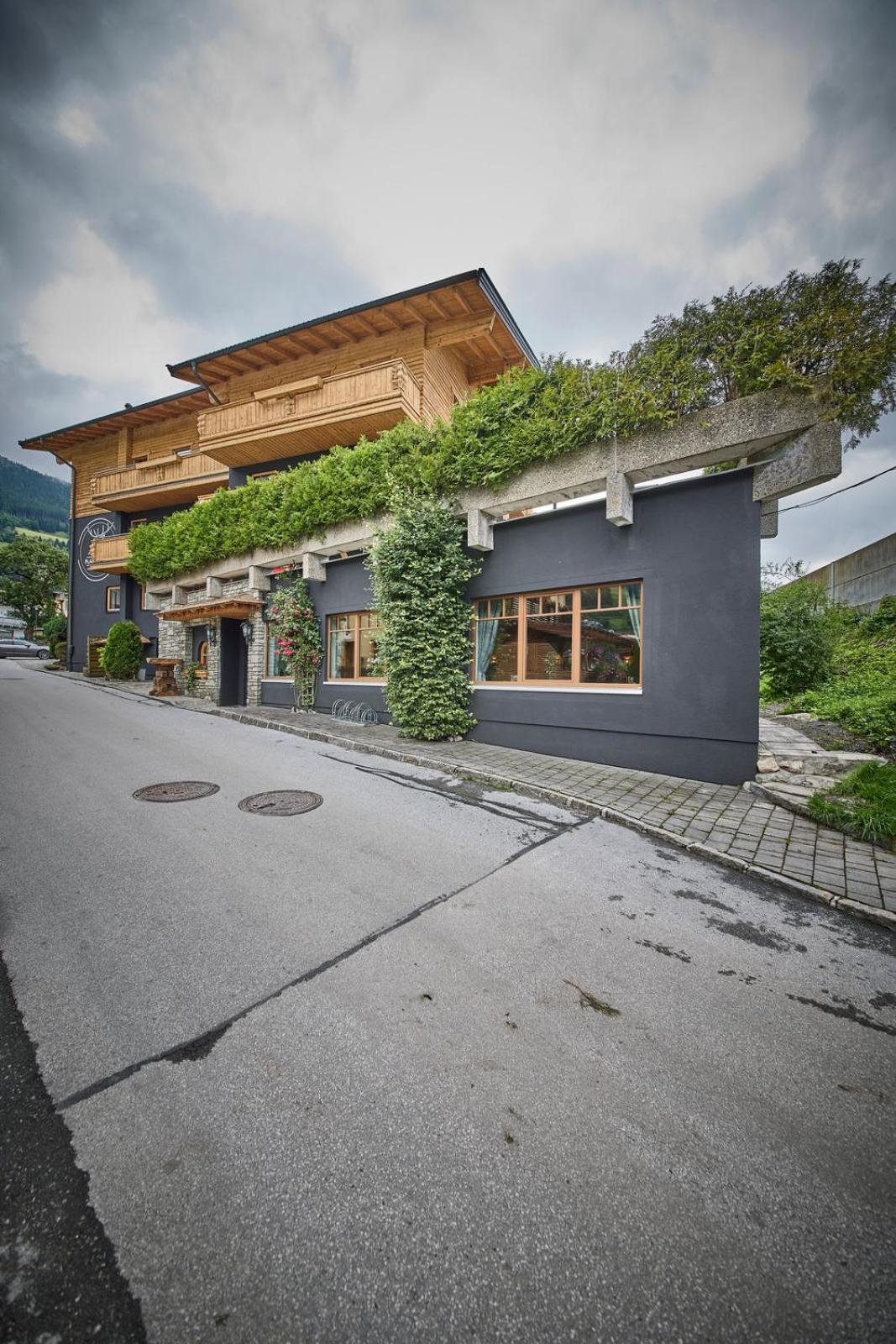 Platzhirsch Rooms - B&B - Self Check-In Piesendorf Esterno foto
